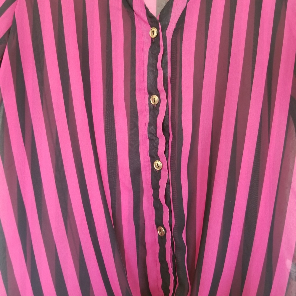 Black/Pink Button Down Top - Picture 7 of 7